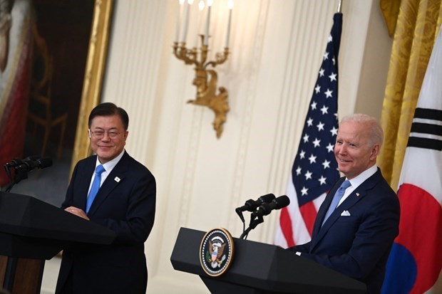 Совместное заявление США и Республики Корея: Обязательство поддерживать свободу судоходства и пролета в Восточном море hinh anh 1
