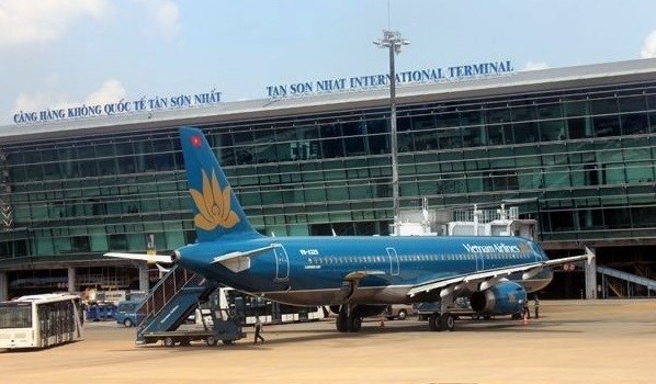 Аэропорт Таншоннят перестал принимать пассажиров из-за границы hinh anh 1