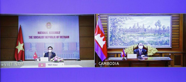 Укрепление традиционнои дружбы и всестороннего сотрудничества между Вьетнамом и Камбоджеи hinh anh 2