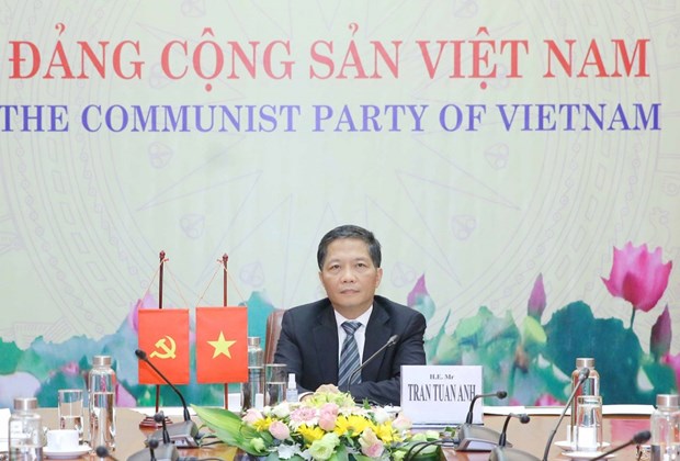 Вьетнам принимает участие в Петербургском международном экономическом форуме hinh anh 1