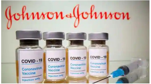 Министр здравоохранения работает с Johnson & Johnson над поставкои вакцины против COVID-19 hinh anh 2