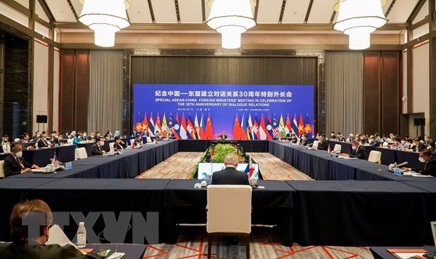 Специальная конференция министров иностранных дел Китая и АСЕАН hinh anh 1