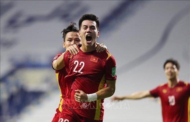 Отборочные матчи ЧМ-2022: победив Малаизию, сборная Вьетнама защитила первое место в группе G hinh anh 1
