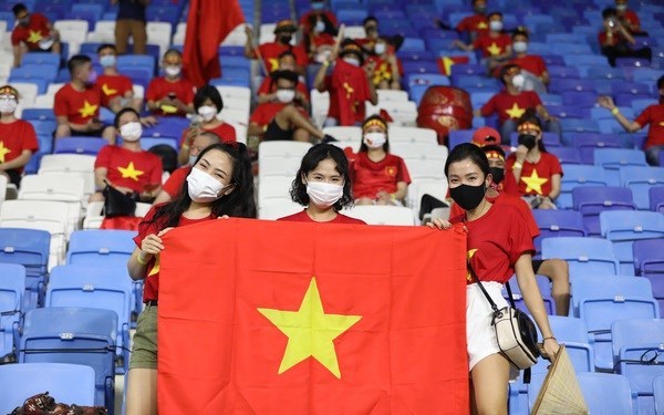 Отборочные матчи чемпионата мира по футболу: билеты для вьетнамских болельщиков на матч Вьетнам-ОАЭ в продаже hinh anh 1