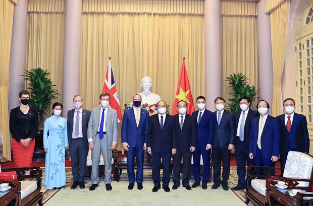 Президент государства: Сделать стратегическое партнерство Вьетнама и Великобритании углубленным, эффективным и содержательным, отвечающим интересам двух стран hinh anh 1