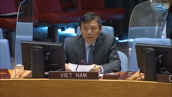Вьетнам обещает продолжить участие в миссии ООН в Южном Судане hinh anh 1