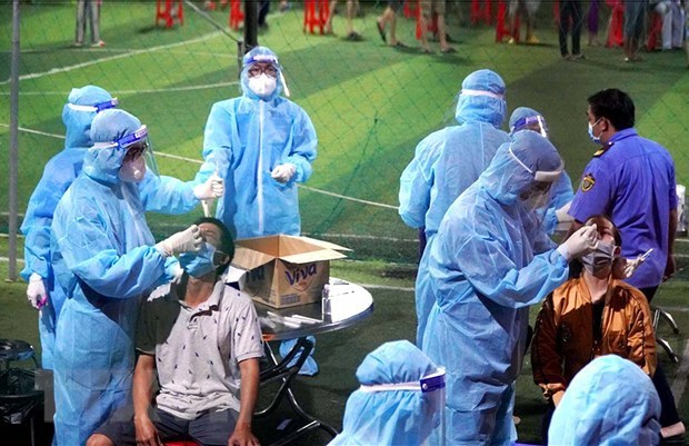 COVID-19 на полдень 27 июня: 76 новых случаев, один случаи смерти, отвержена ложная информация о ситуации эпидемии в Хаифоне hinh anh 1