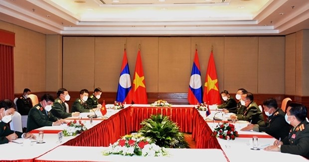 Углубляется сотрудничество в сфере обороны между Вьетнамом и Лаосом hinh anh 1