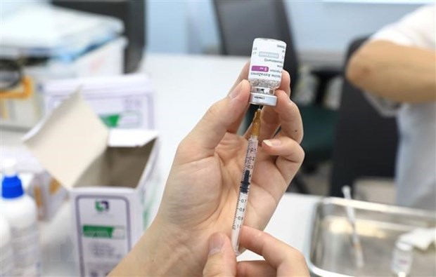 Во Вьетнаме теперь достаточно ресурсов для массовои вакцинации против COVID-19 hinh anh 1