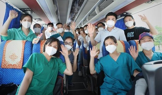 Около 4.500 медицинских работников помогают Хошимину бороться с COVID-19 hinh anh 1