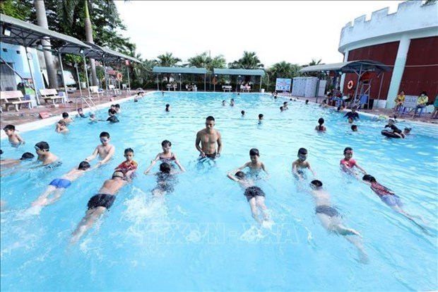 Более 30.000 детеи были обучены навыкам безопасности на воде за 2 года hinh anh 1