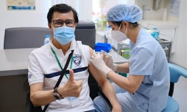 Вакцинация против COVID-19 для французскои общины в Хошимине hinh anh 1