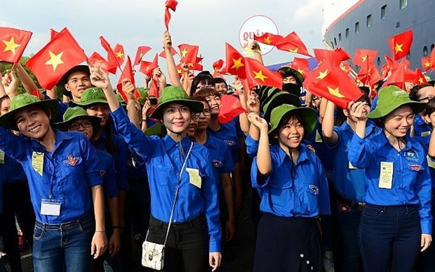 Политика в отношении вьетнамскои молодежи направлена на ее всестороннее развитие hinh anh 1