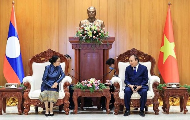 Мероприятия президента Нгуен Суан Фука в рамках визита в Лаос hinh anh 2