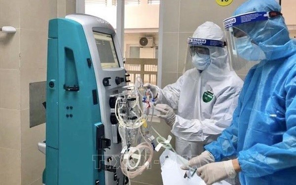 Ханои разрабатывает план обеспечения медицинского кислорода для 40.000 пациентов с COVID-19 hinh anh 1