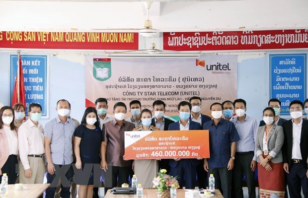 Unitel помогает двуязычнои школе Нгуен Зу улучшить качество hinh anh 1