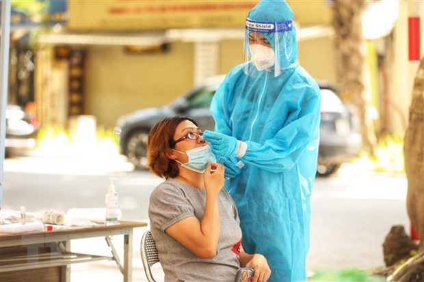 Эпидемия COVID-19 на 21 августа: самое высокое количество инфицированных hinh anh 1