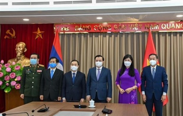 Столицы Вьетнама и Лаоса развивают многогранное сотрудничество hinh anh 3