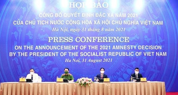 Пресс-конференция, посвященная объявлению решения президента об амнистии на 2021 год hinh anh 1