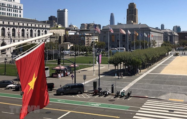 Церемония поднятия вьетнамского флага в Сан-Франциско, США по случаю Дня Независимости Вьетнама hinh anh 1