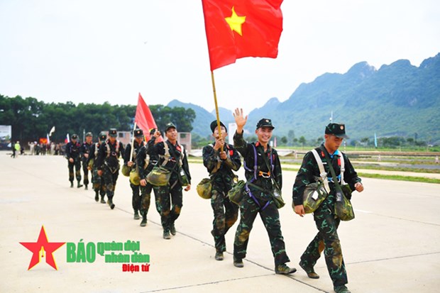 «АрМИ-2021»: Команды Вьетнама достигли успехов в конкурсах «Снаиперскии рубеж» и «Аварииныи раион» hinh anh 2