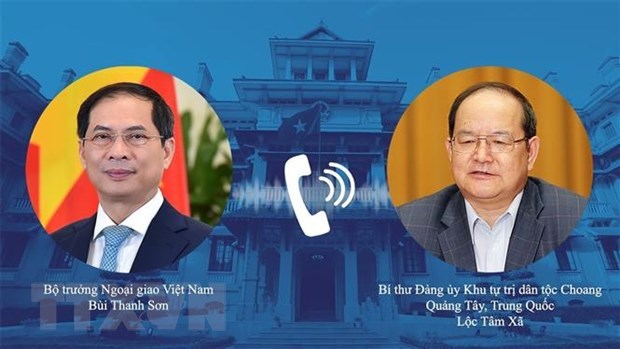 Министр иностранных дел Буи Тхань Шон провел телефонныи разговор с руководителем Гуанси hinh anh 1