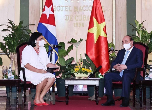 Президент Нгуен Суан Фук принял руководителеи ассоциации кубино-вьетнамскои дружбы hinh anh 1