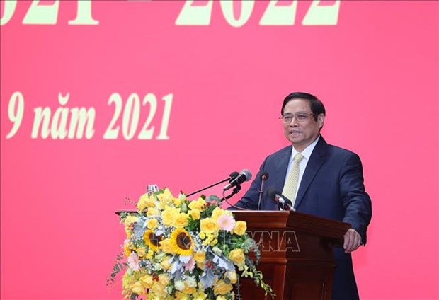 Премьер-министр Фам Минь Тьинь присутствовал на церемонии открытия учебного года Академии национальнои обороны hinh anh 1
