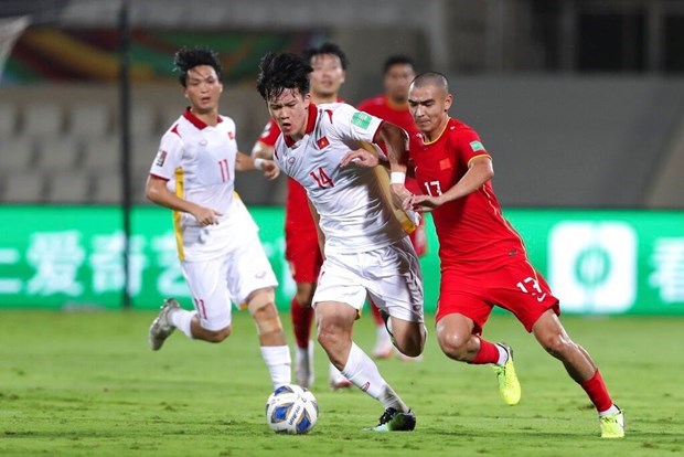 Вьетнам проиграл Китаю в квалификации чемпионата мира hinh anh 1