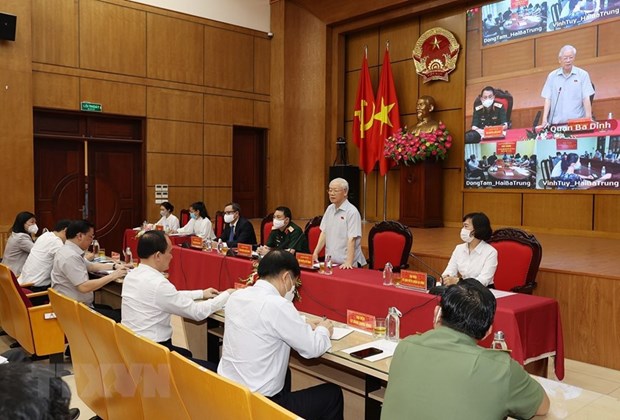 Генеральныи секретарь партии встретился с избирателями Ханоя в преддверии второи сессии 15-го Национального собрания hinh anh 1