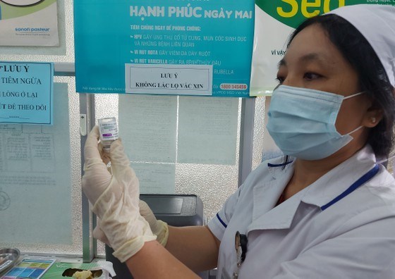 В населенных пунктах дельты Меконга ускоряется вакцинация от COVID-19 hinh anh 1