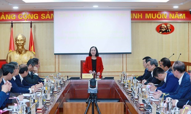 Партииныи чиновник встретился с новоназначенными послами Вьетнама hinh anh 1