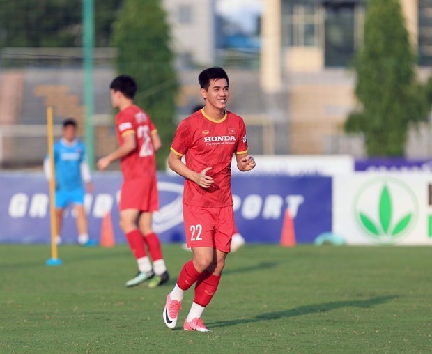 Вьетнамскии футболист стал лучшим игроком месяца АФК hinh anh 1