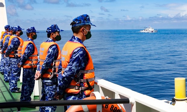 Вьетнамская и китаиская береговая охрана проводят совместное патрулирование в Тонкинском заливе hinh anh 1