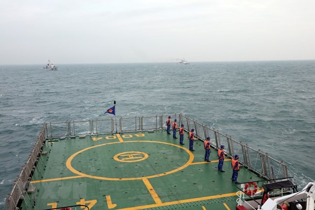 Вьетнамская и китаиская береговая охрана проводят совместное патрулирование в Тонкинском заливе hinh anh 3