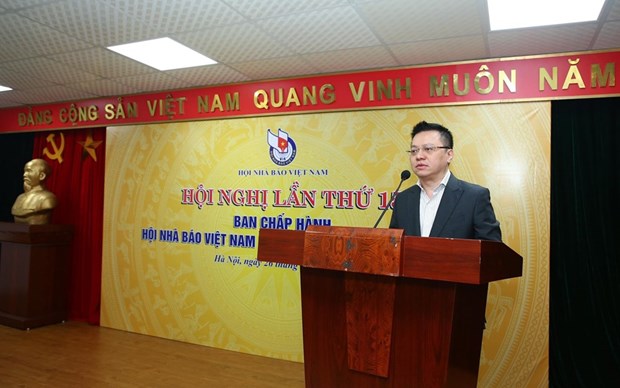 Журналист Ле Куок Минь занимает должность председателя Ассоциации журналистов Вьетнама hinh anh 1