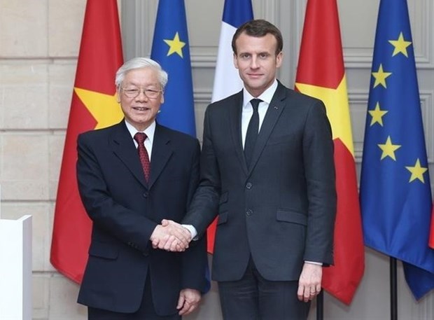 Вьетнамско-французские связи основаны на важном накоплении количественных и качественных результатов hinh anh 1