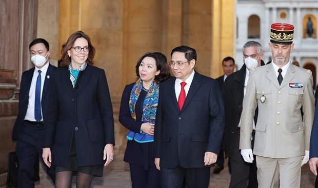 Визит премьер-министра во Францию ​​откроет возможности для сотрудничества hinh anh 1