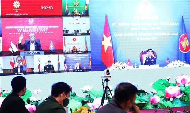 Вьетнам подчеркивает роль ADMM в повышении общеи осведомленности о проблемах региональнои безопасности hinh anh 2