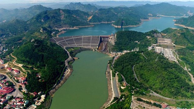 Подписан кредит в размере 1.900 млрд. вьетнамских донгов на расширение проекта строительства гидроэлектростанции Хоабинь hinh anh 1