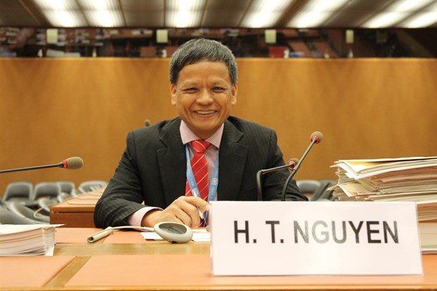 Посол Нгуен Хонг Тхао еще раз выдвинут в Комиссию международного права hinh anh 1