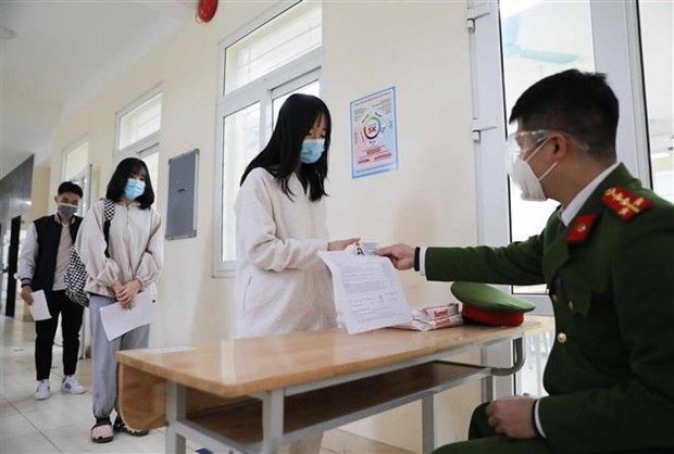 Утром 23 ноября в Ханое начинают вводить вакцину Pfizer детям в возрасте 15-17 лет hinh anh 2