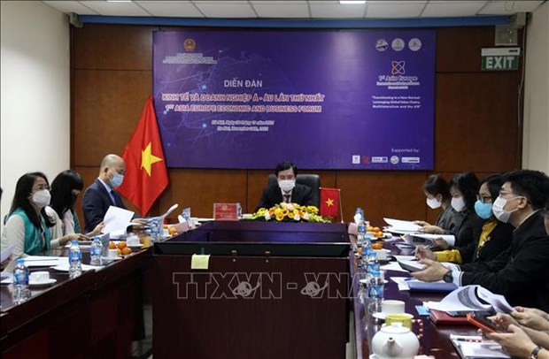 Вьетнам принял участие в первом Азиатско-европеиском экономическом и деловом форуме hinh anh 1