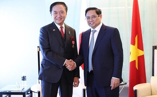 Премьер-министр Фам Минь Тьинь принял многих японских официальных лиц hinh anh 1
