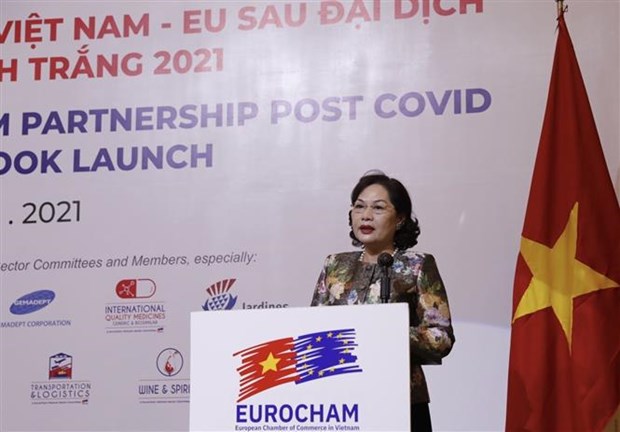 Партнерство Вьетнам-ЕС после COVID-19 и публикация Белои книги EuroCham 2021 hinh anh 2