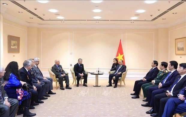 Президент Нгуен Суан Фук встретился с представителями Общества Россииско-Вьетнамскои дружбы и МООВВВ hinh anh 2