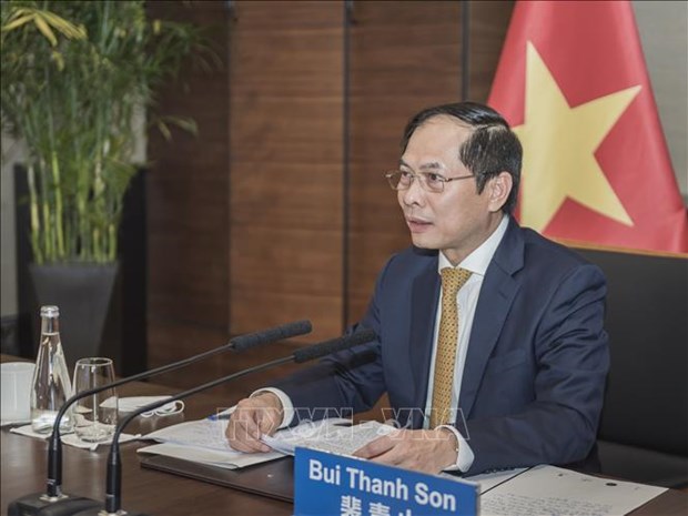 Министр иностранных дел Вьетнама встретился с секретарем провинциального комитета партии Чжэцзян (Китаи) hinh anh 1
