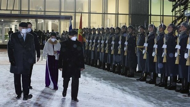 Президент государства Нгуен Суан Фук завершил официальныи визит в Россию hinh anh 1