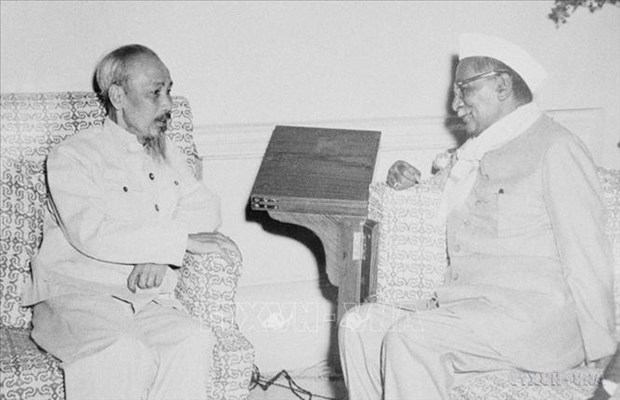 Фотовыставка «50-летие дипломатических отношении между Вьетнамом и Индиеи» в Нью-Дели hinh anh 2