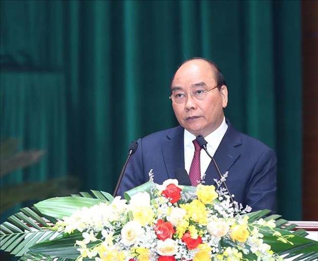 Президент Нгуен Суан Фук принял участие в Военно-политическои конференции всеи армии в 2021 году hinh anh 1